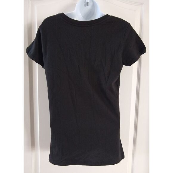 St. Patrick's Day V-Neck T-Shirt Medium (8/10) - Picture 3 of 7